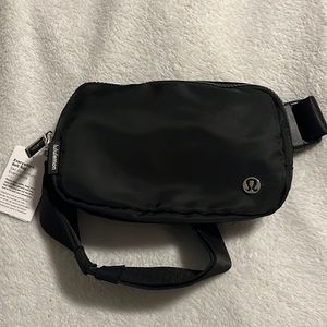 Brand new with tags black lululemon everywhere belt bag